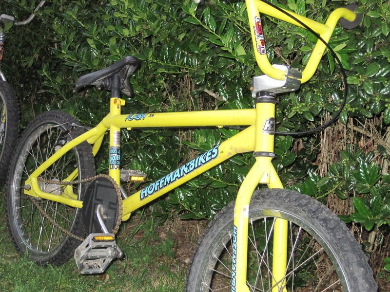 flash yellow_zpsflg2ipe3.jpg